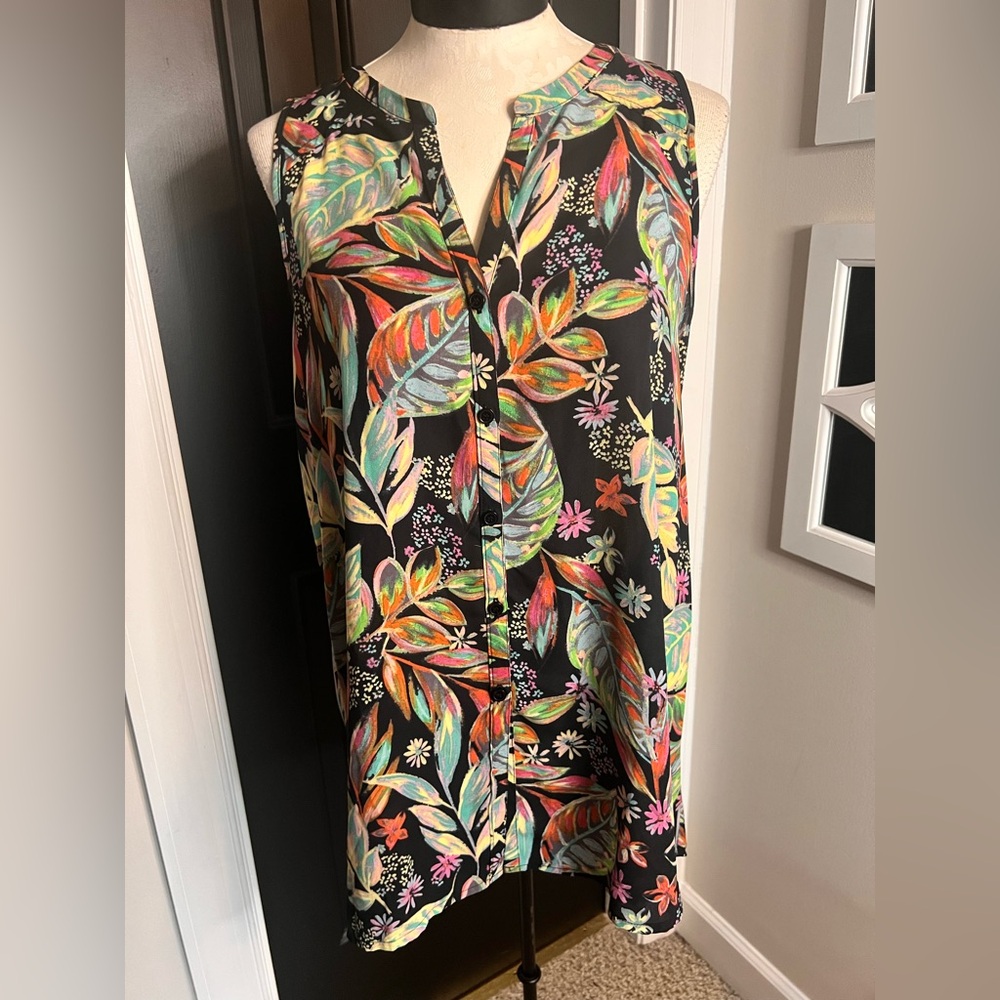 Spense Vibrant Leaf Print Sleeveless Blouse